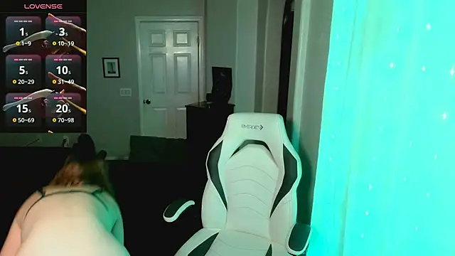 britteebee online show from 11/16/25, 08:41