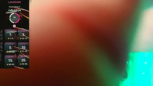 britteebee online show from 11/13/25, 09:24