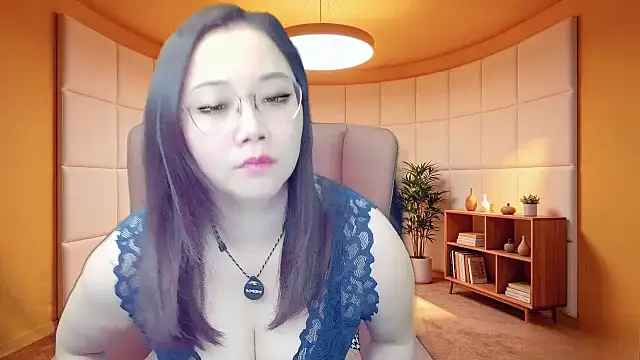 Giuliam online show from 04/22/26, 02:07