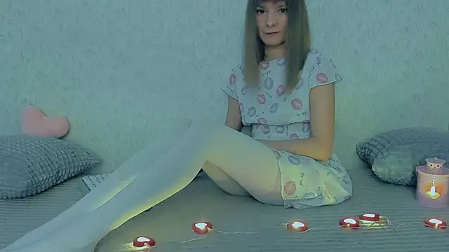 Snapshot of YourCaramel chatting on 02/17/25, 07:37 YourCaramel online show from 02/17/25, 07:37