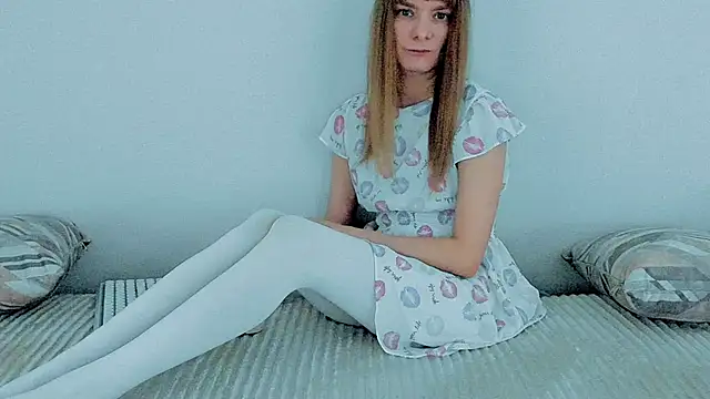 YourCaramel online show from 12/15/25, 03:34