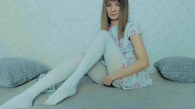 Snapshot of YourCaramel chatting on 02/19/25, 11:49 YourCaramel online show from 02/19/25, 11:49