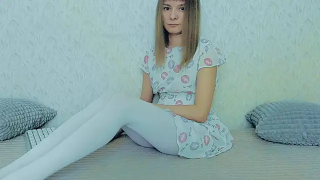 Snapshot of YourCaramel chatting on 01/25/25, 11:23 YourCaramel online show from 01/25/25, 11:23