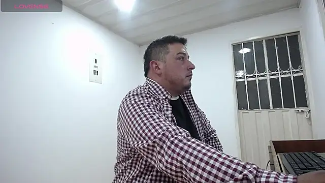 antonycruz online show from 04/25/26, 01:08