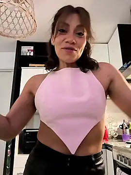 SamyJones9 online show from 12/14/25, 06:52