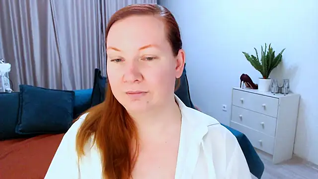 GoddessLara online show from 09/30/25, 08:37