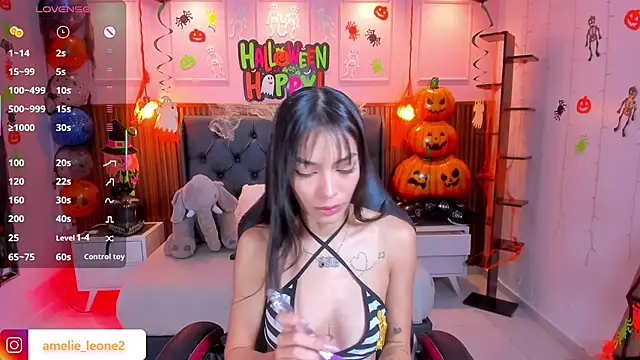 AMELIELEONE online show from 10/14/25, 12:28