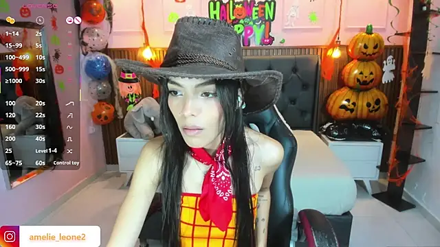 AMELIELEONE online show from 10/31/25, 12:57