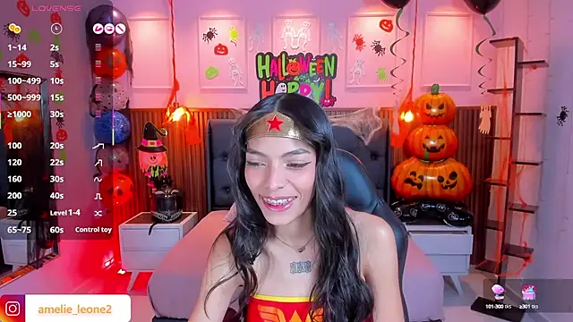 AMELIELEONE online show from 10/15/25, 12:24