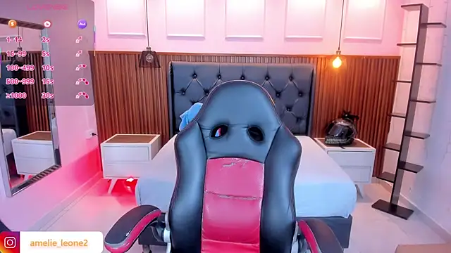 AMELIELEONE online show from 10/03/25, 12:50