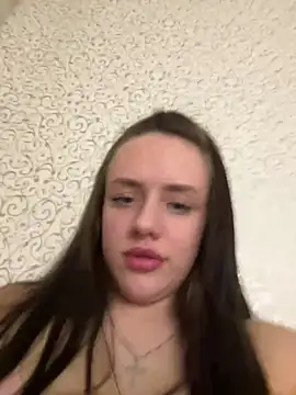 Snapshot of Lisaaan chatting on 03/08/25, 06:37 Lisaaan online show from 03/08/25, 06:37