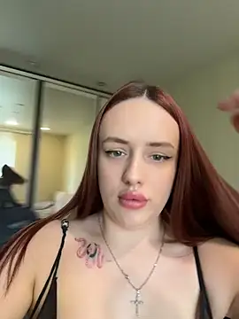 Lisaaan online show from 06/19/26, 10:32