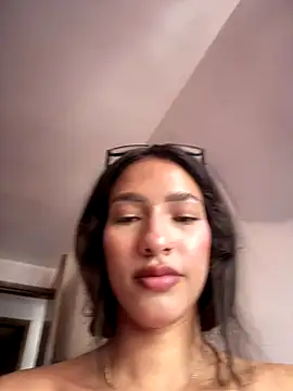 DulceLenns online show from 09/09/25, 06:17