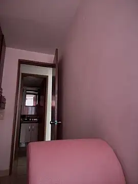 DulceLenns online show from 10/30/25, 06:05