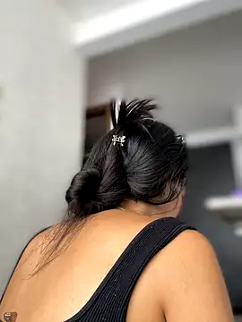 DulceLenns online show from 09/10/25, 06:18