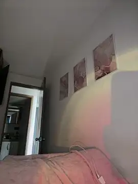 DulceLenns online show from 03/11/26, 07:19