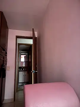 DulceLenns online show from 10/11/25, 06:20