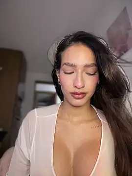 DulceLenns online show from 02/05/26, 06:37