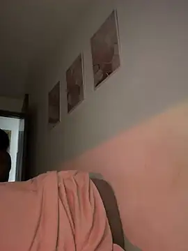 DulceLenns online show from 03/19/26, 06:19