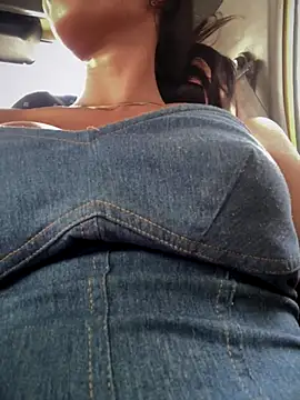 DulceLenns online show from 11/01/25, 06:35