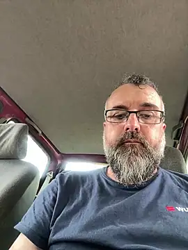 Snapshot of jim470 chatting on 07/15/26, 03:30 jim470 online show from 07/15/26, 03:30