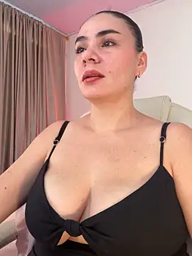 MeganDupont online show from 12/14/25, 01:06