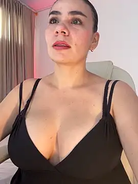 MeganDupont online show from 11/16/25, 05:50