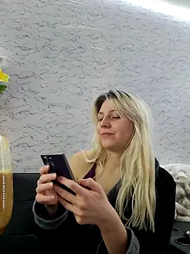 ScarletCallings420 online show from 01/06/26, 10:25