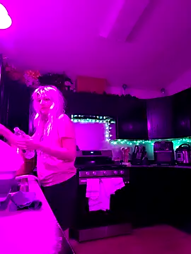 Snapshot of ScarletCallings420 chatting on 11/09/25, 05:17 ScarletCallings420 online show from 11/09/25, 05:17