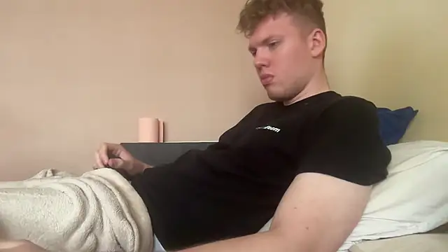 sexybooii6968 online show from 05/17/26, 10:37