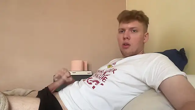 sexybooii6968 online show from 05/05/26, 11:46