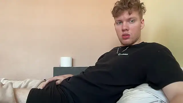 sexybooii6968 online show from 03/15/26, 09:16