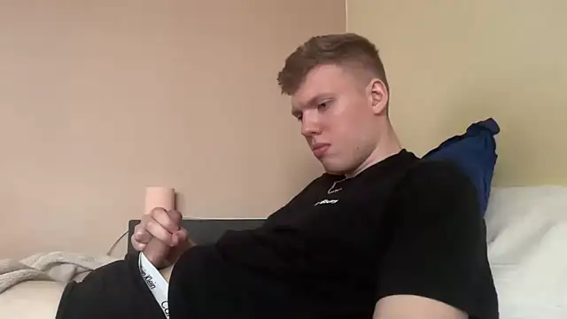 sexybooii6968 online show from 04/10/26, 03:30