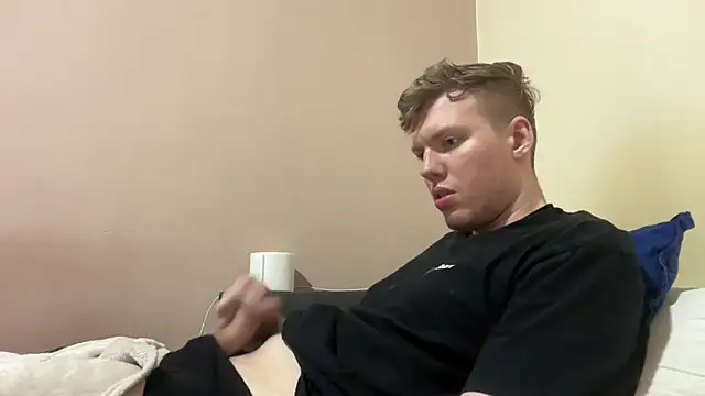 sexybooii6968 online show from 02/17/26, 03:53