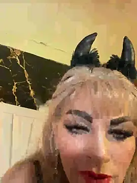 scarlett sexx69 online show from 05/30/26, 12:00