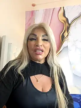 Snapshot of scarlett_sexx69 chatting on 09/18/25, 06:55 scarlett sexx69 online show from 09/18/25, 06:55