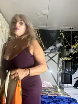 Snapshot of scarlett_sexx69 chatting on 10/23/25, 06:39 scarlett sexx69 online show from 10/23/25, 06:39