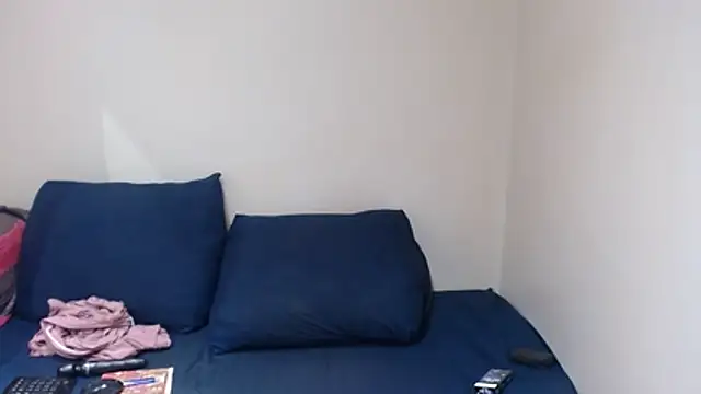 xGIANTEBONY30x online show from 05/08/26, 05:33