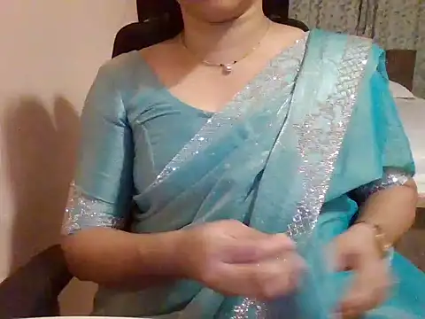 Pinky 4 online show from 11/15/25, 10:47