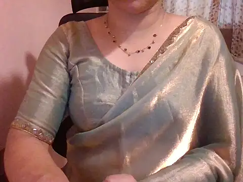 Snapshot of Pinky_4 chatting on 05/17/26, 07:41 Pinky 4 online show from 05/17/26, 07:41