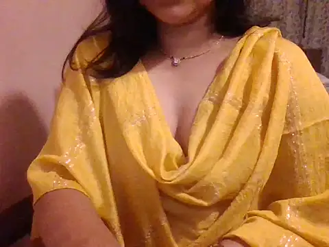 Pinky 4 online show from 11/28/25, 04:40