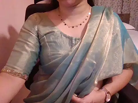 Pinky 4 online show from 11/16/25, 10:57