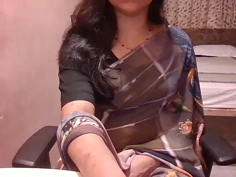 Snapshot of Pinky_4 chatting on 06/30/26, 11:49 Pinky 4 online show from 06/30/26, 11:49