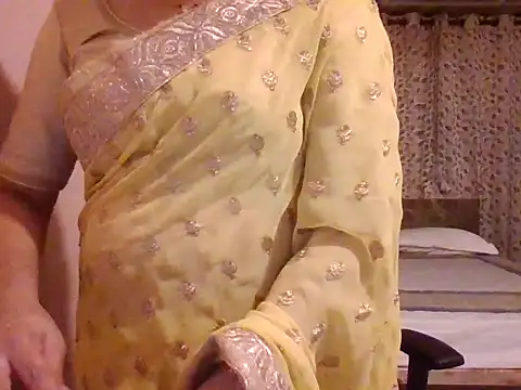 Pinky 4 online show from 04/14/26, 02:11