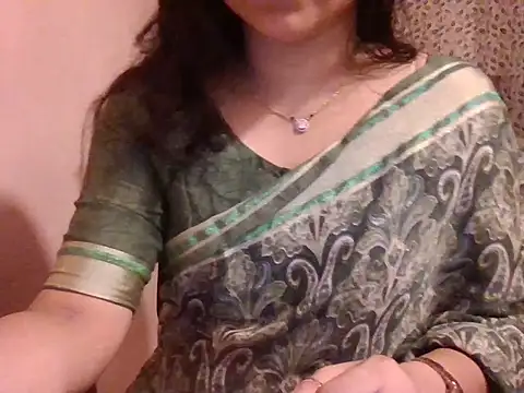 Snapshot of Pinky_4 chatting on 06/11/26, 06:05 Pinky 4 online show from 06/11/26, 06:05