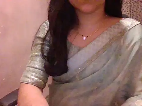 Snapshot of Pinky_4 chatting on 06/15/26, 09:03 Pinky 4 online show from 06/15/26, 09:03