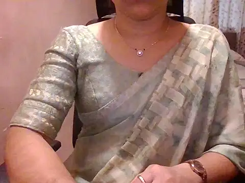 Snapshot of Pinky_4 chatting on 06/16/26, 09:20 Pinky 4 online show from 06/16/26, 09:20
