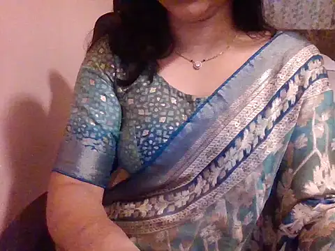 Pinky 4 online show from 11/02/25, 01:43