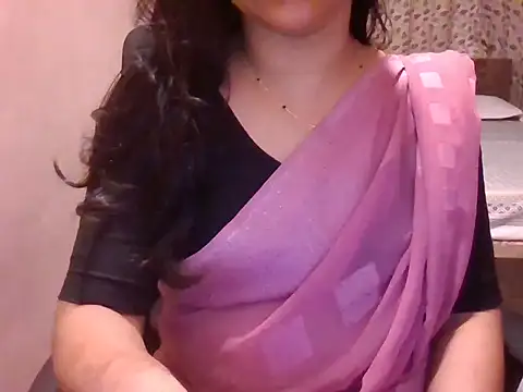 Snapshot of Pinky_4 chatting on 07/16/26, 11:35 Pinky 4 online show from 07/16/26, 11:35