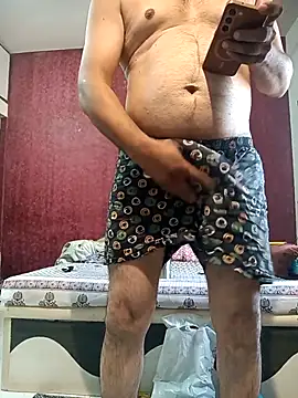 Snapshot of hornydick4you chatting on 01/13/26, 05:11 hornydick4you online show from 01/13/26, 05:11